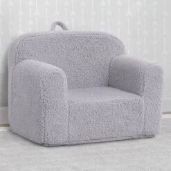 Delta Children Cozee Sherpa Chair For Kids 19 Delta Children Cozee Sherpa Chair For Kids -Delta Children 208224 5031 Cozee Sherpa Chair Lifestyle 103