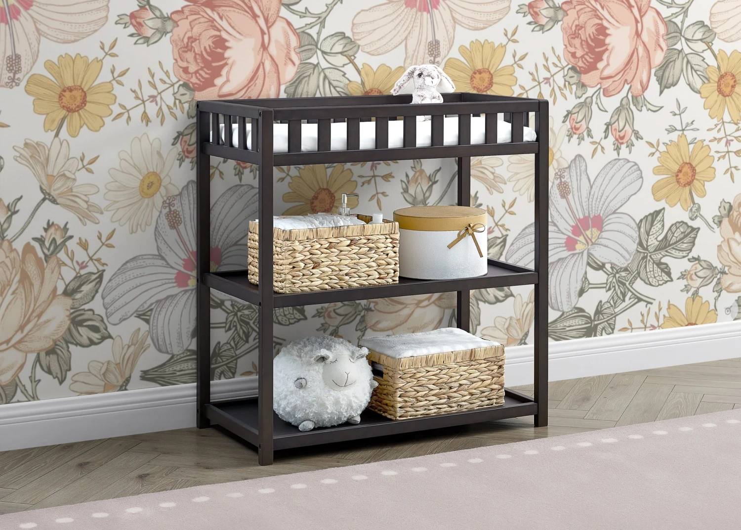Delta Children Sweet Beginnings Changing Table